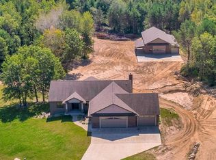 8261 Rolling Hills Rd, Custer, WI 54423