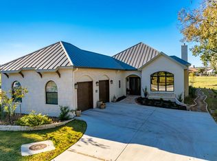 3104 Pinnacle Club Dr E, Kerrville, TX 78028