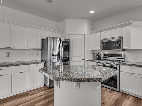 3rd image of 8445 SW 195th Pl