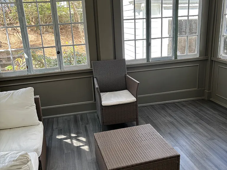 60 Sargent Ave — Photo 25