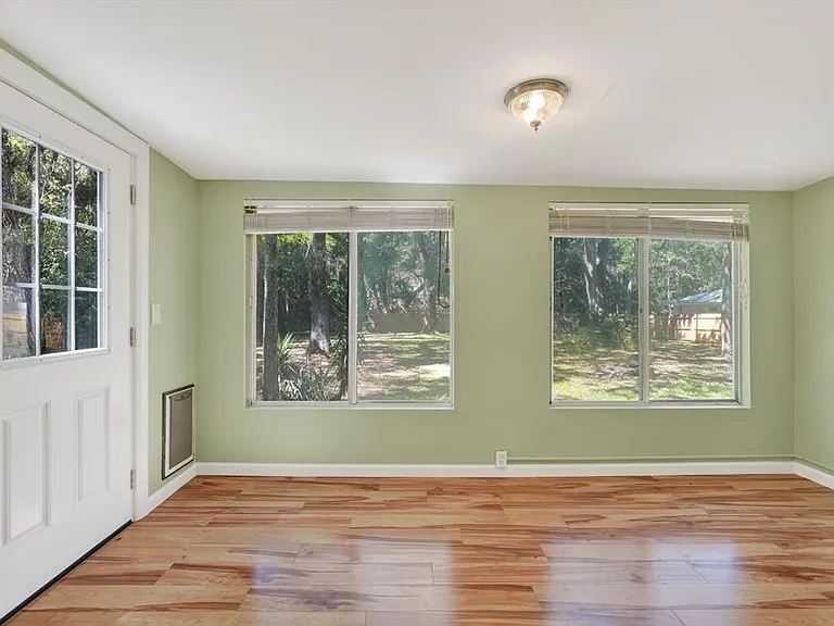 12 Dawson Dr — Photo 24