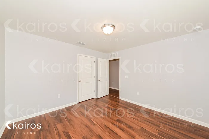 433 Church Ave NW — Photo 7