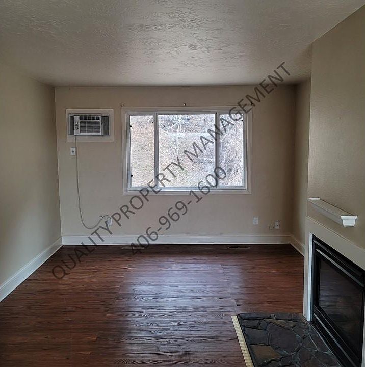 1st image of 1917 Burnstead Dr
