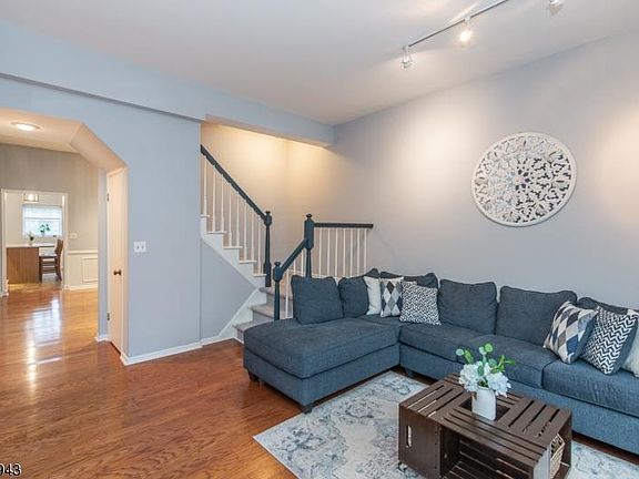 5th image of 22 Roosevelt St APT 5