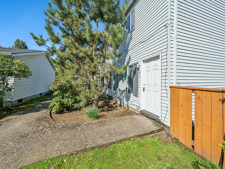 5847-5855 SE Holgate Blvd #5855 — Photo 37