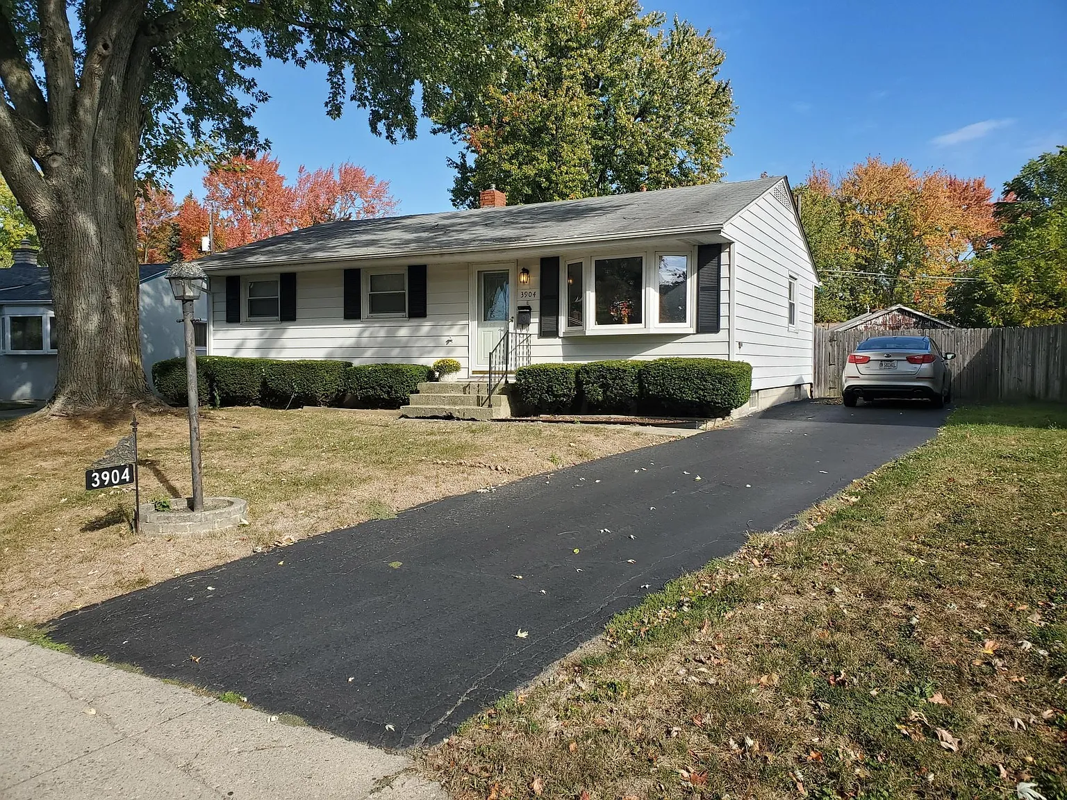 3904 Bolton Ave photo 1