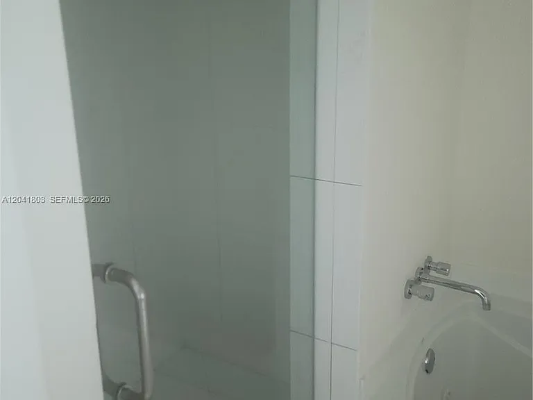 500 Brickell Ave #2604 — Photo 19