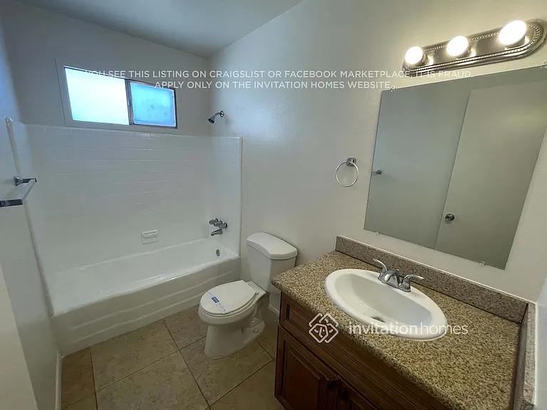 823 W 17th Pl — Photo 11