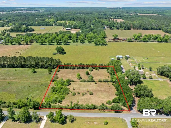 13733 White Rd, Silverhill, AL 36576