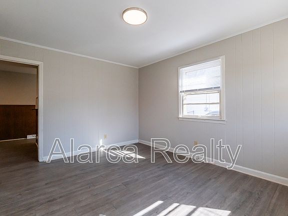 3rd image of 220 Nila Dawn Ave