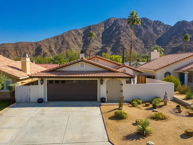 53390 Avenida Navarro — Photo 36