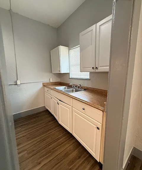 1710 Hardy St — Photo 53