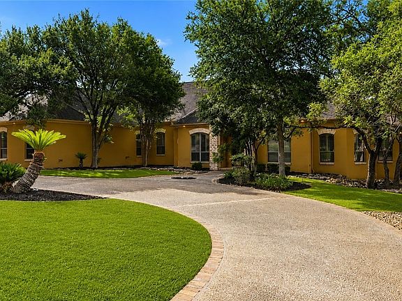 2nd image of 9752 Trophy Oaks Dr