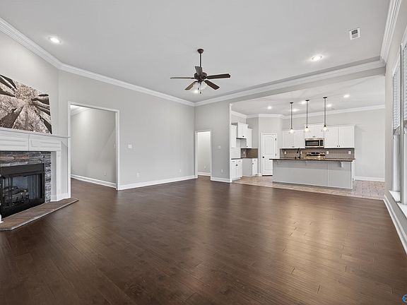 4th image of 112 Creek Gravel Dr