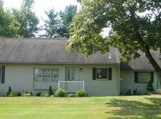 102 Whitehill Dr, New Castle, PA