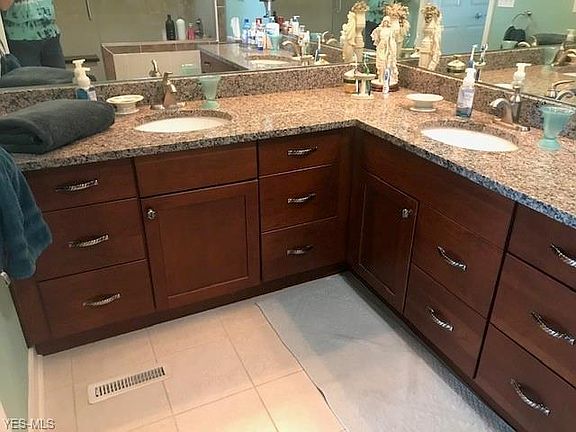 4th image of 2808 Whispering Shores Dr