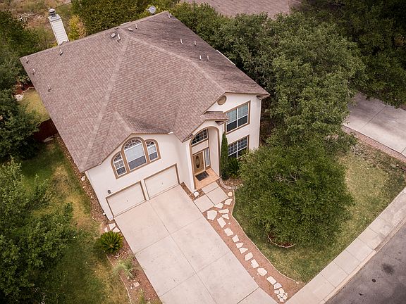 3rd image of 21207 La Pena Dr
