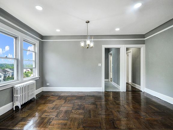 4th image of 124 Greenvale Ave