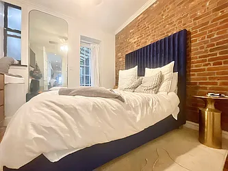 Rented by Century 21 Premier 