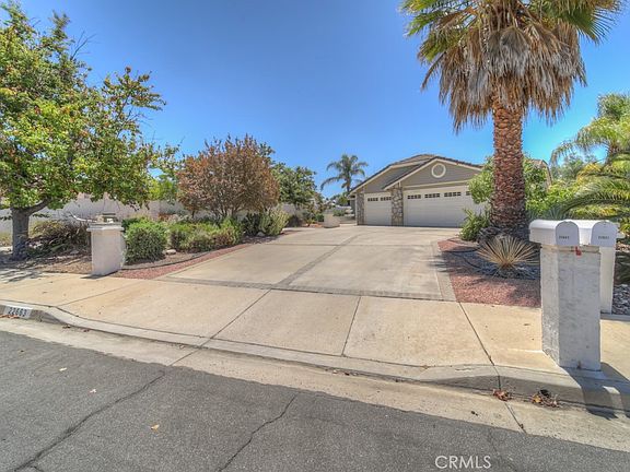 2nd image of 22663 Weatherly Ct