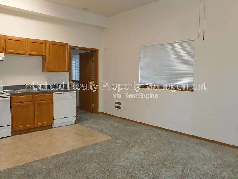 1550 NW 51st St #1 — Photo 3