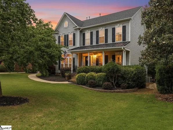 209 Hartwick Ln, Fountain Inn, SC 29644
