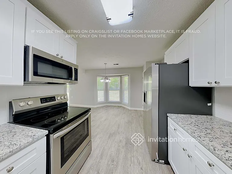 3363 Hollyridge Trl SW — Photo 8