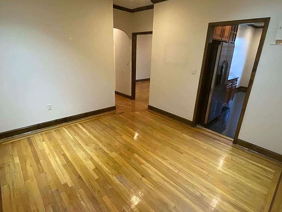 5th image of 4308 41st St APT 6D