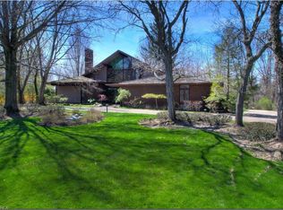 28350 Cambridge Ln, Pepper Pike, OH 44124