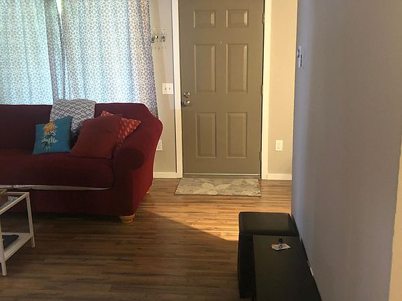 5th image of 2211 NE 197th Pl