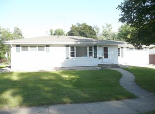 2300 S Blauvelt Ave, Sioux Falls, SD 57105