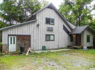 1001 Trentham Ln, Pigeon Forge, TN 37862