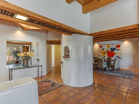 5th image of 124 Barranca Dr
