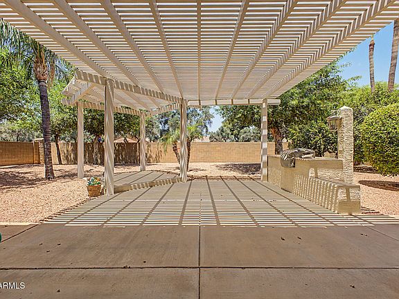5th image of 3076 E JUANITA Avenue