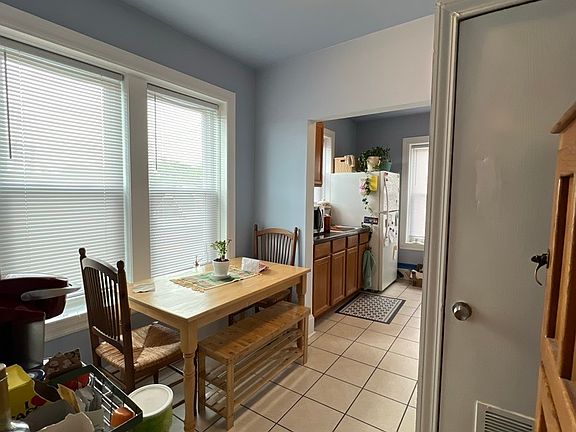 3rd image of 2352 N Saint Louis Ave #3
