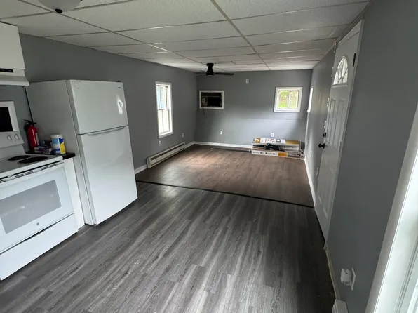 11 Bradroy Ct, Asbury, NJ