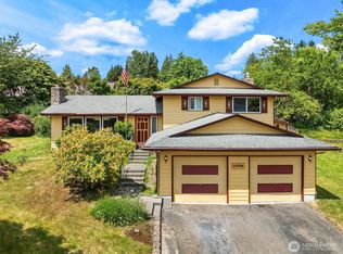 10704 NE 200th Pl, Bothell, WA 98011