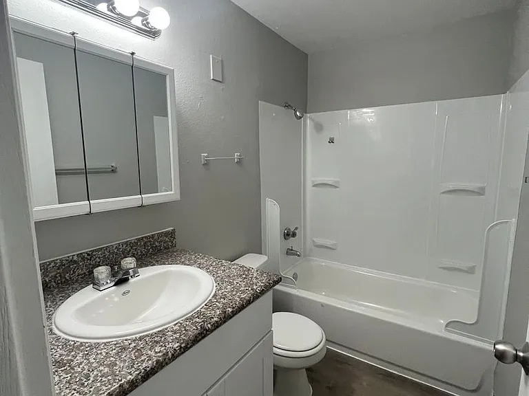 Cape Manor — Photo 28