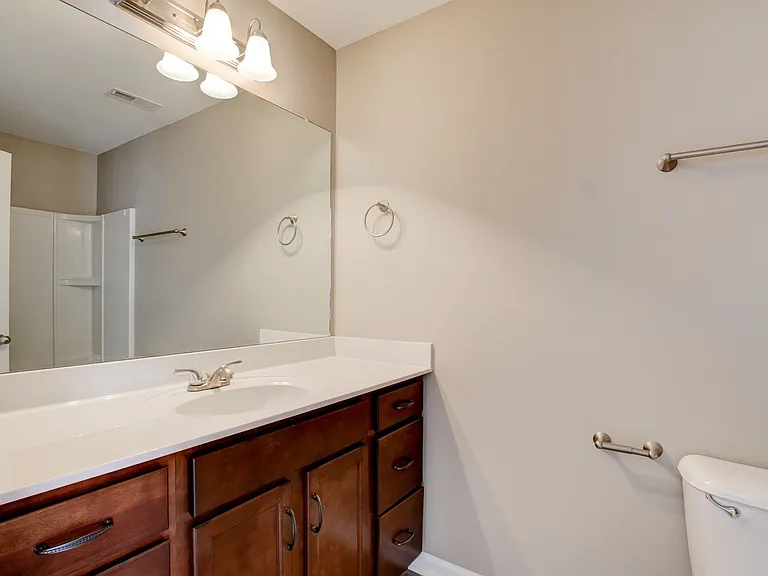 322 Sam Houston Cir — Photo 5