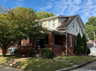 924 2nd St W, Huntington, WV 25701