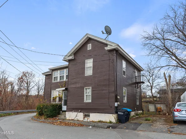 35 Pleasant St, Pittsfield, MA 01201