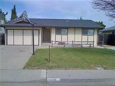 1st image of 208 Begonia Blvd