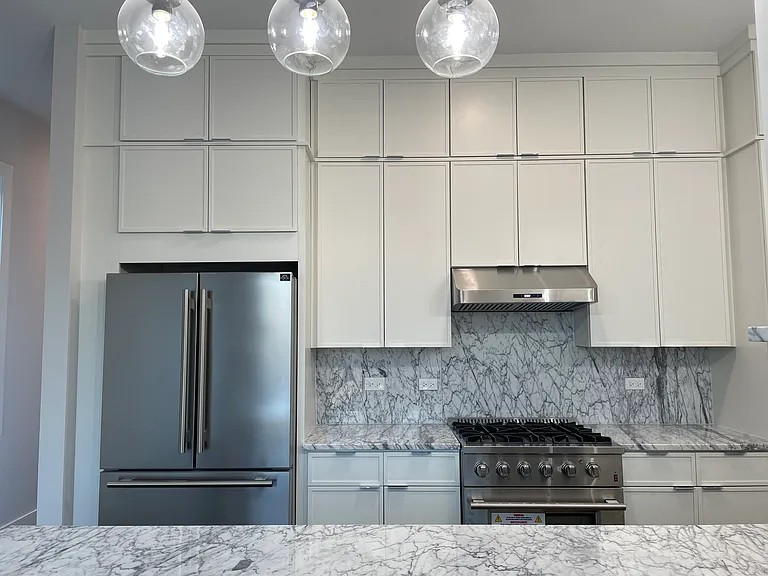 1647 W Hubbard St #2 — Photo 11