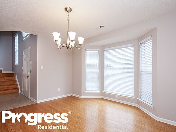 5th image of 2519 Celosia Dr