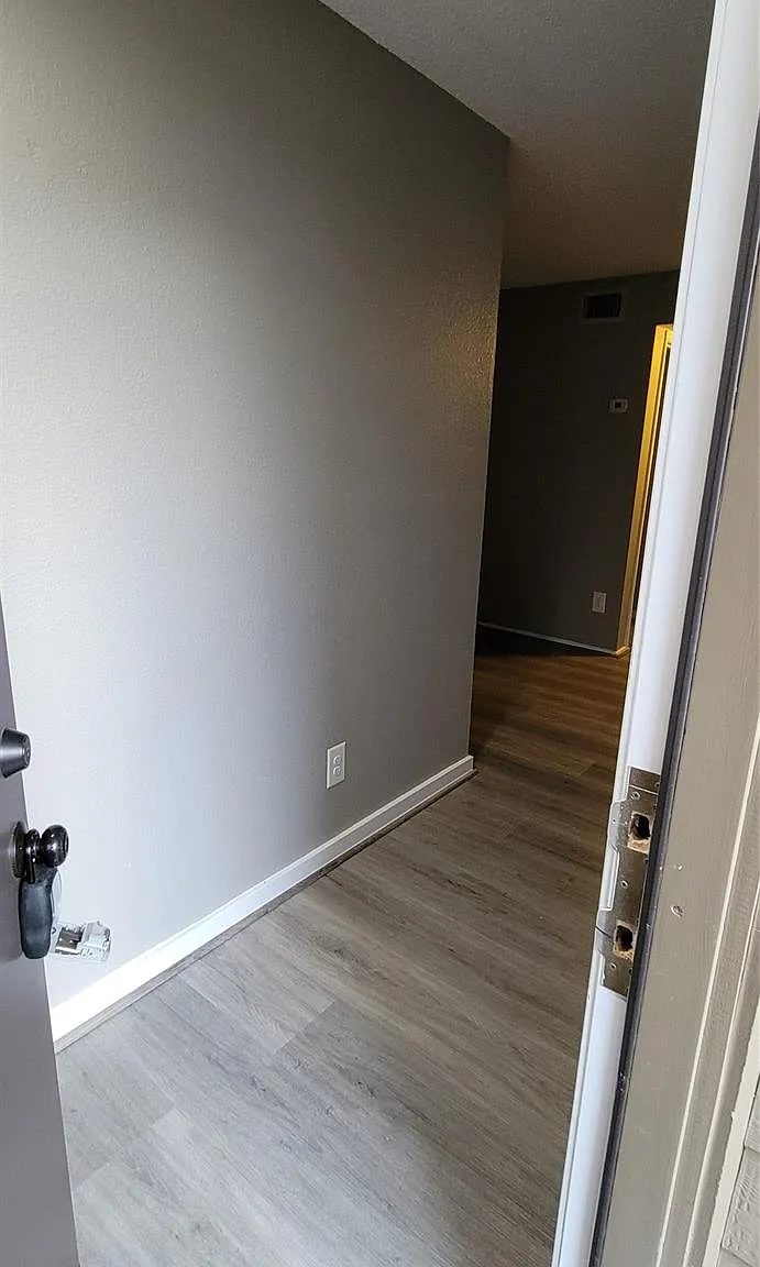 1 bed, 1.0 bath, 784 sqft, $980 — Photo 4