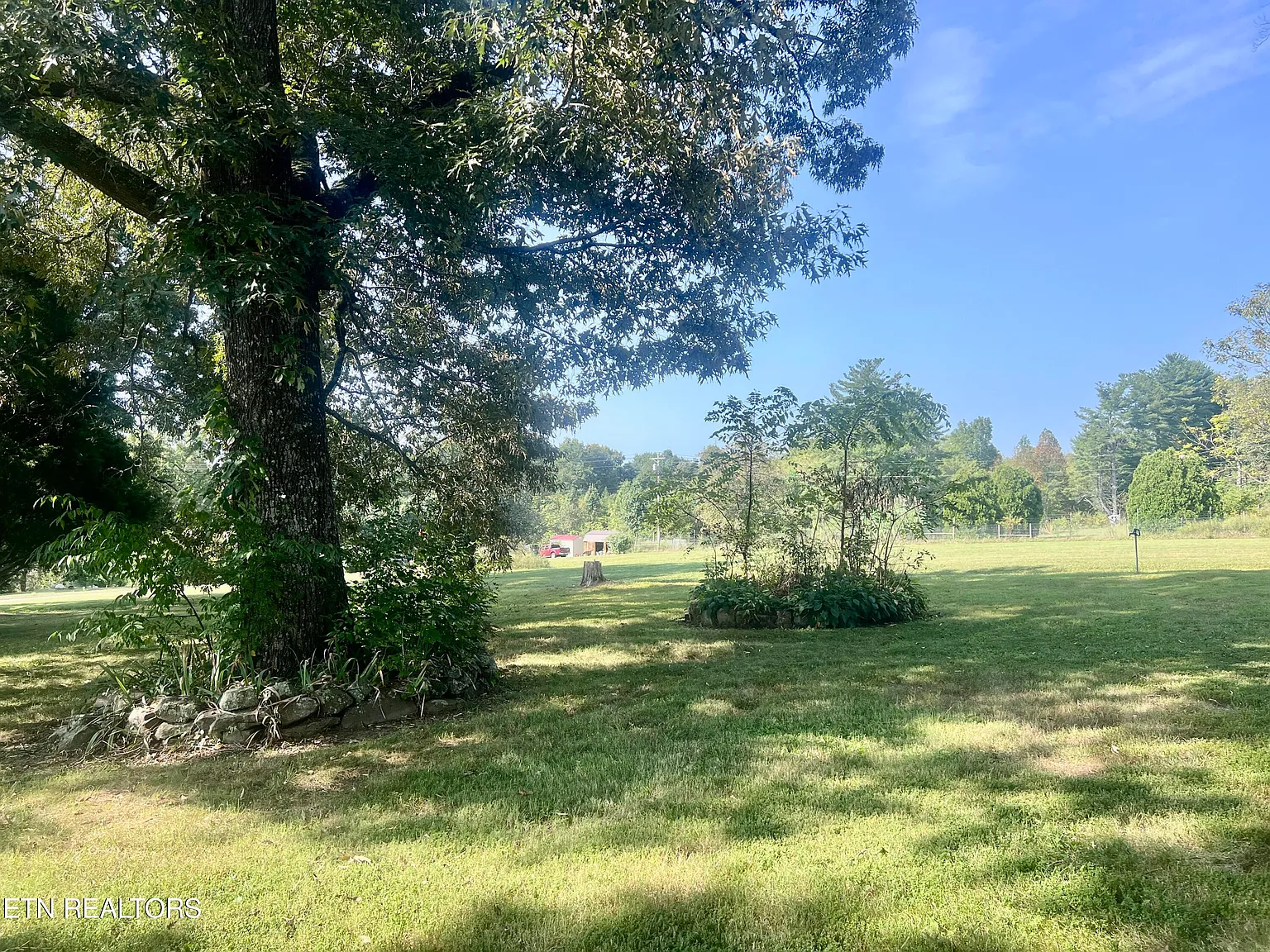 3 bed, 2.5 bath, 1815 sqft, $1,800 — Photo 4
