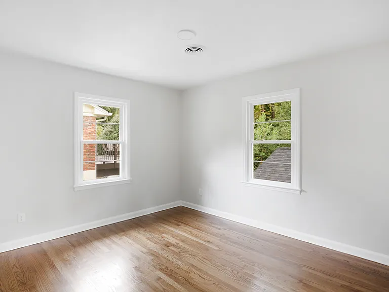 607 Densley Dr — Photo 10