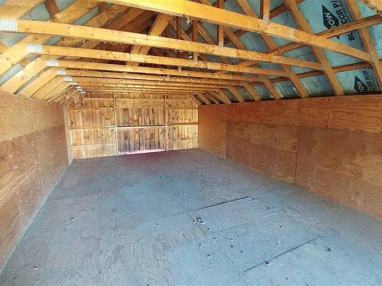 176 Breakfast Hill Rd — Photo 16