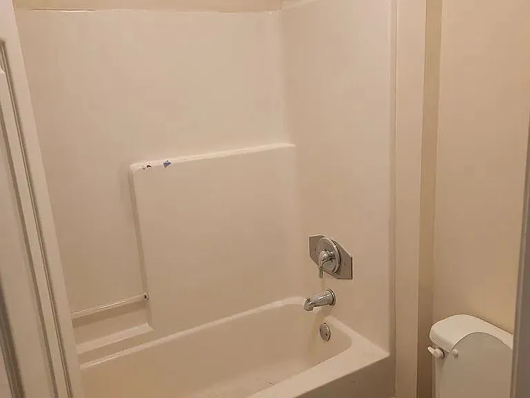 3411 Landmark Dr — Photo 6