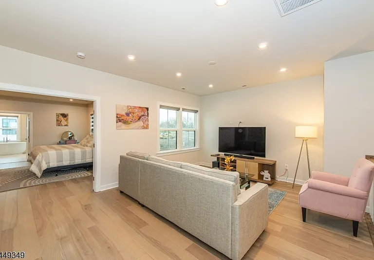24 Willow Ln — Photo 10